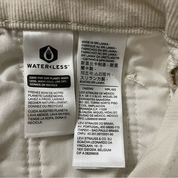 Levi's Women's Cream Ribcage Bootcut Corduroy Jeans 90's - Picture 11 of 13